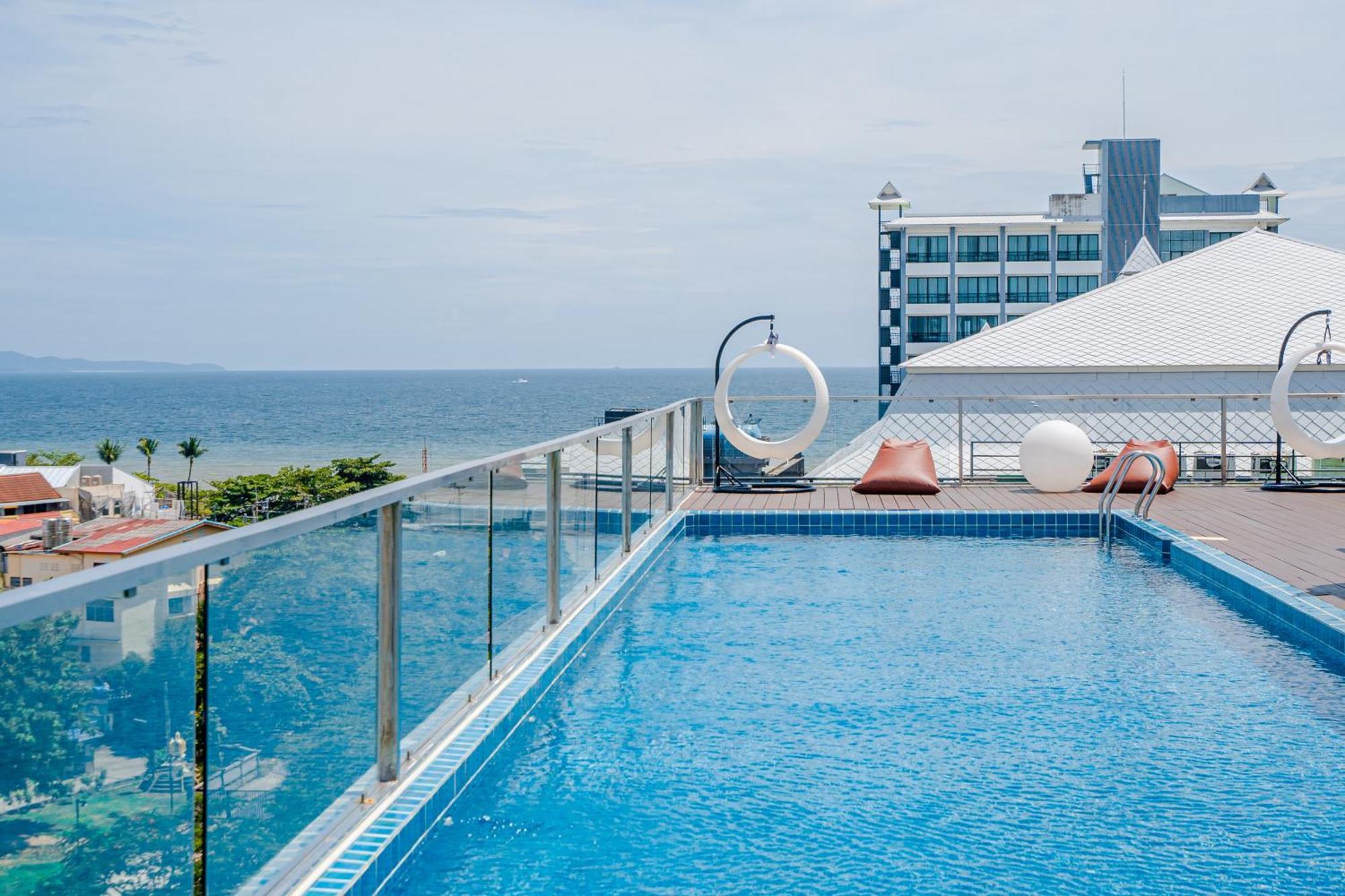 Ht9 Hotel Jomtien Beach Zewnętrze zdjęcie